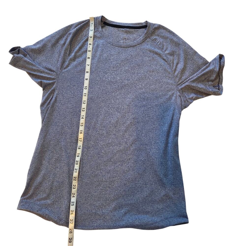 Lululemon License to Train Shirt Short Sleeve Light Blue size small or medium - Picture 5 of 11